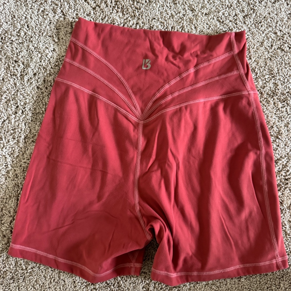 Buffbunny Crossover Shorts - Picture 3 of 4